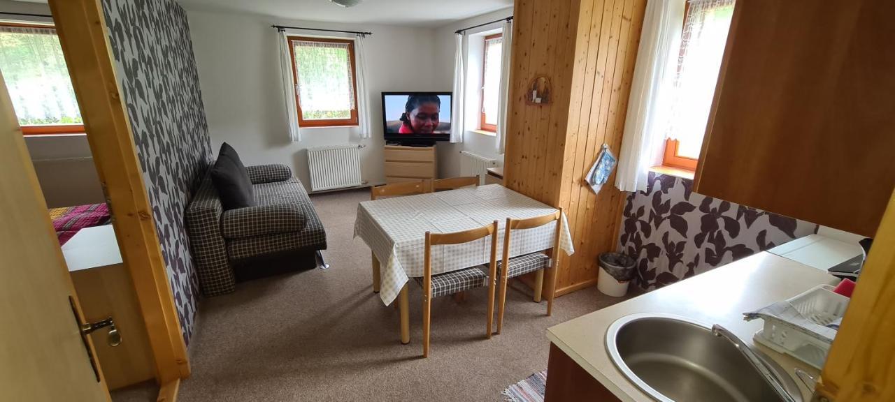 Apartmány Pony Ludvíkov Zewnętrze zdjęcie