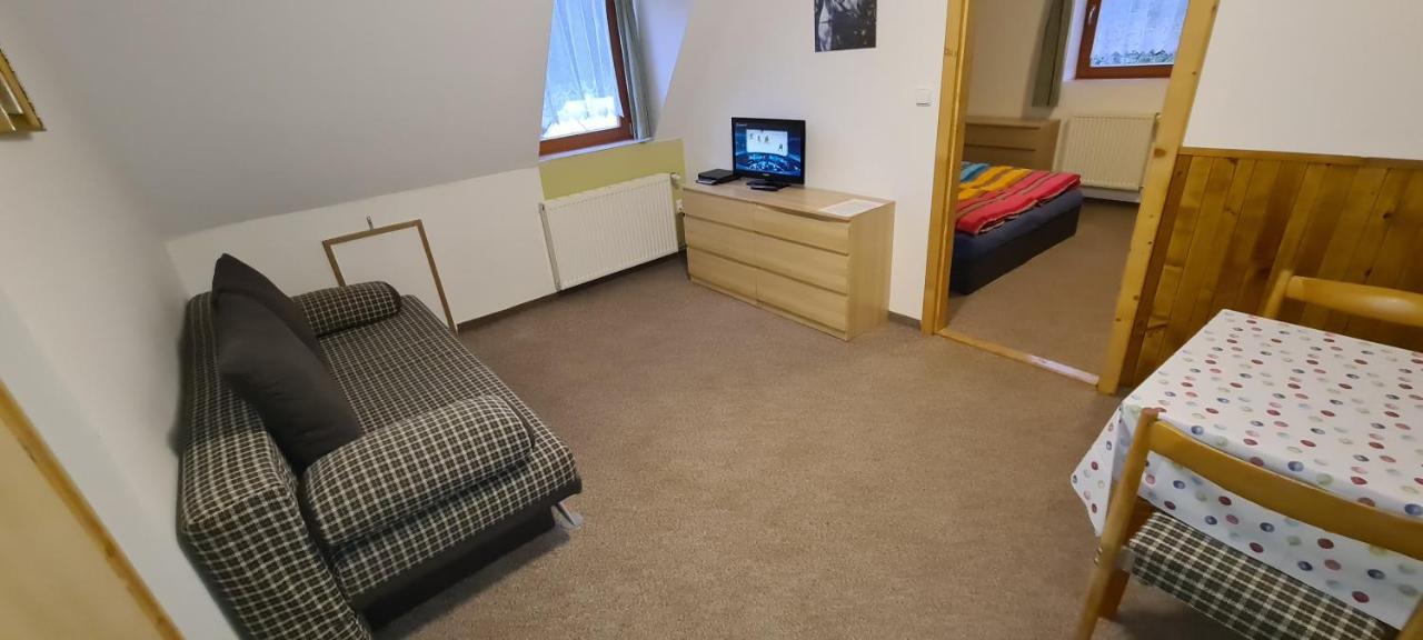 Apartmány Pony Ludvíkov Zewnętrze zdjęcie